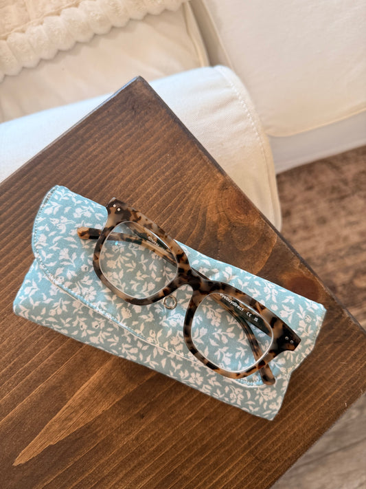 The Cottage Green Glasses Case