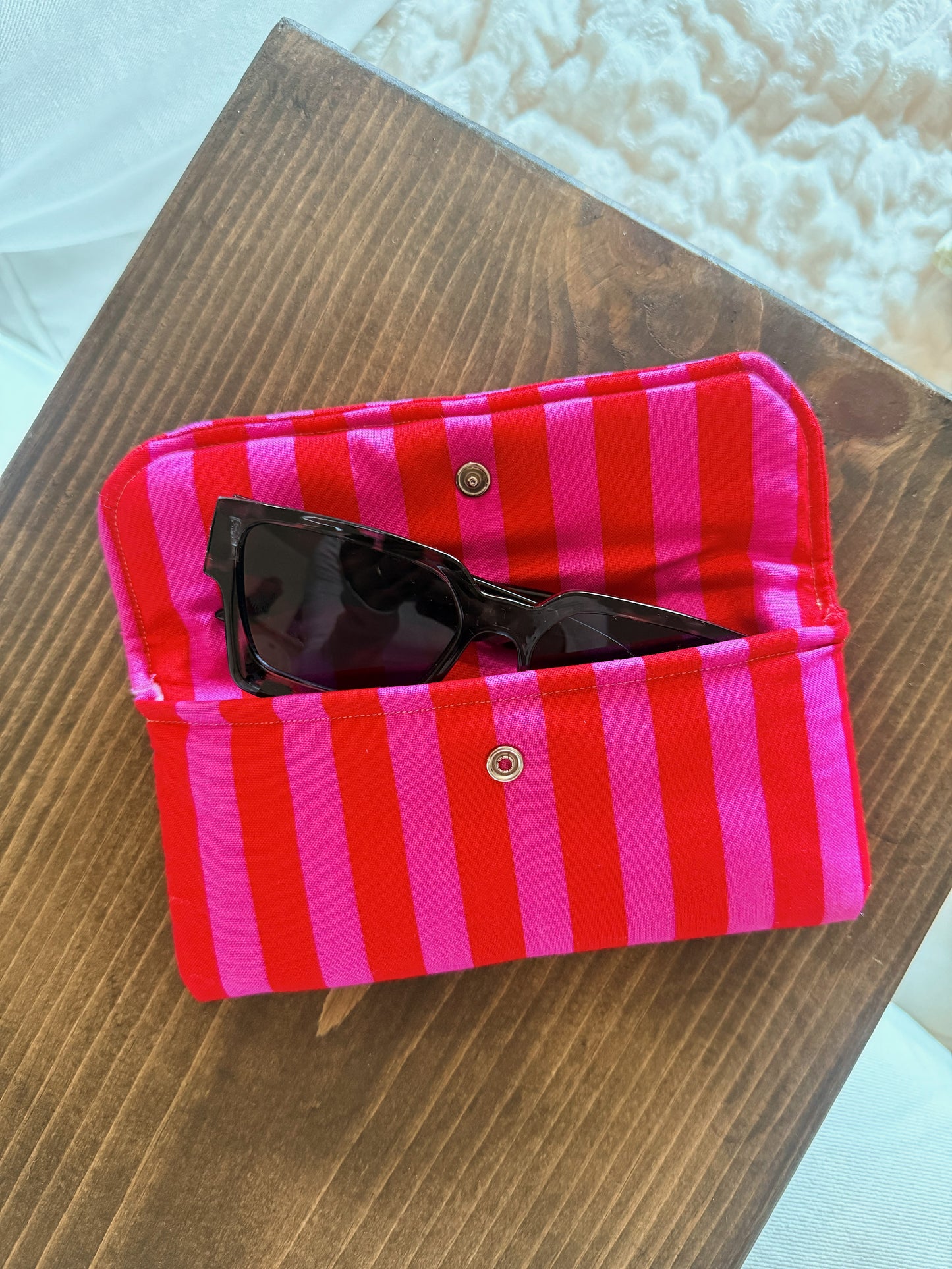 The Summer Berry Glasses Case