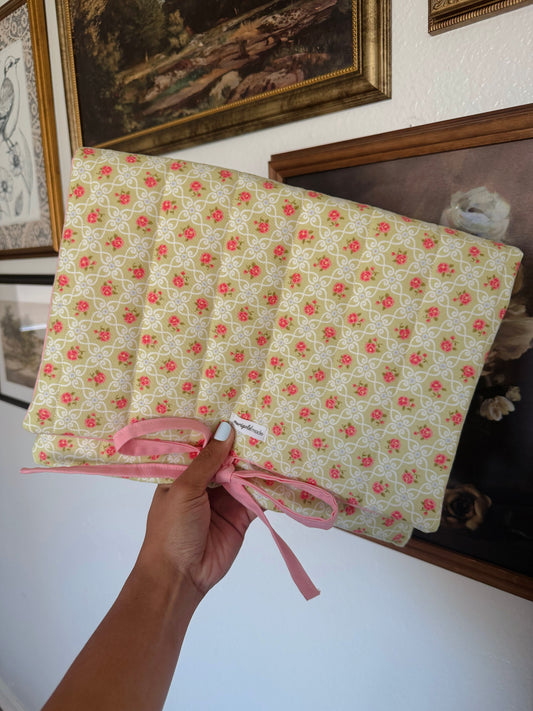 The Sweet Pea Tie Book Cover